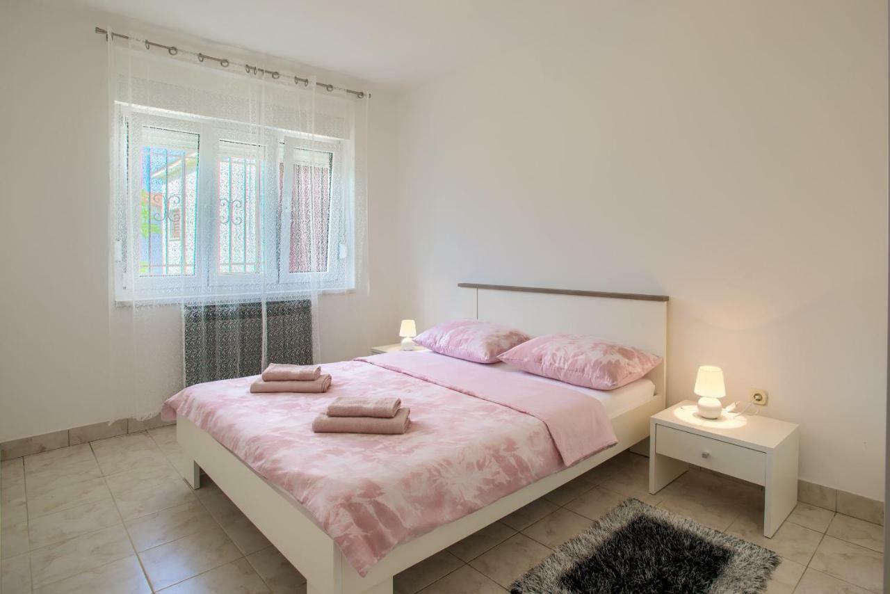Apartman Paola Пула Экстерьер фото