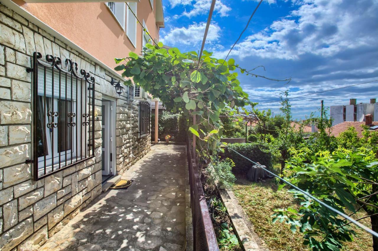 Apartman Paola Пула Экстерьер фото