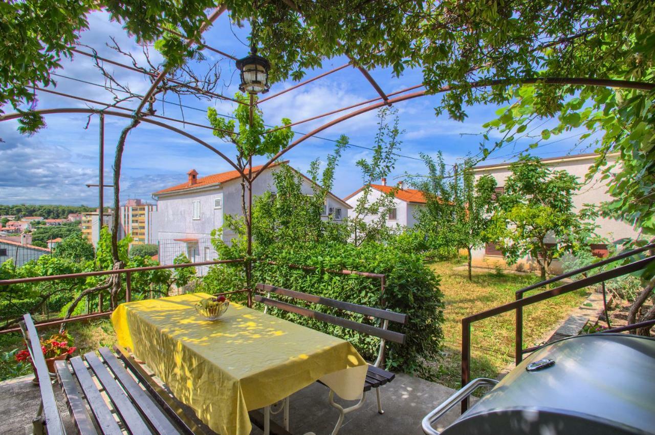 Apartman Paola Пула Экстерьер фото